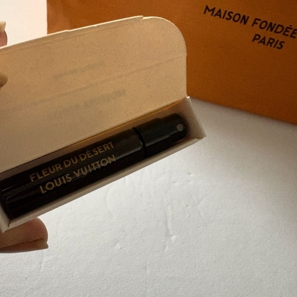 Louis Vuitton Fleur du Desert cologne Sample - Picture 3 of 4